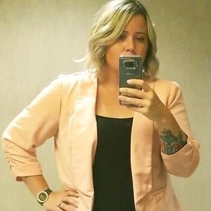 Meet your Posher, Ashley